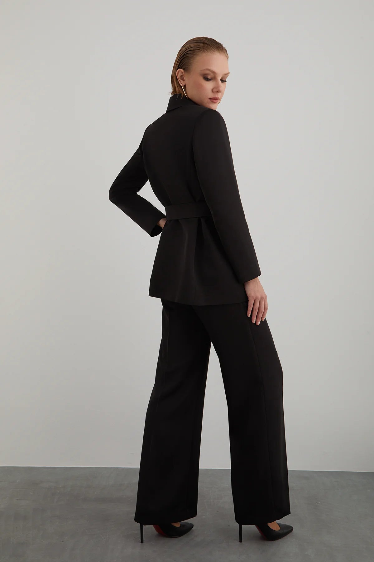 MTKI322 SUIT بدله