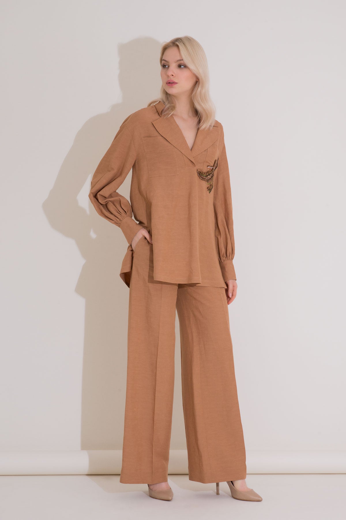 M1B049 TROUSERS بنطلون