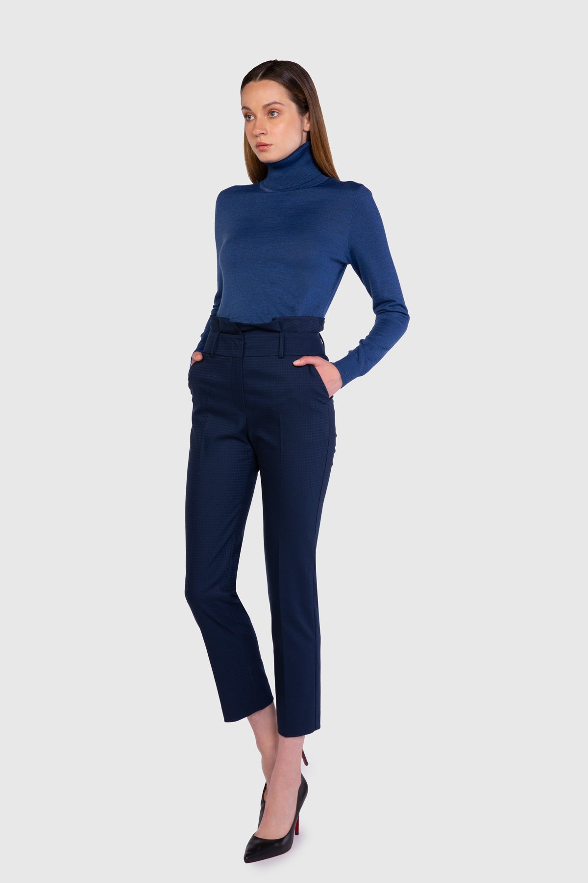 M1E013 TROUSERS بنطلون