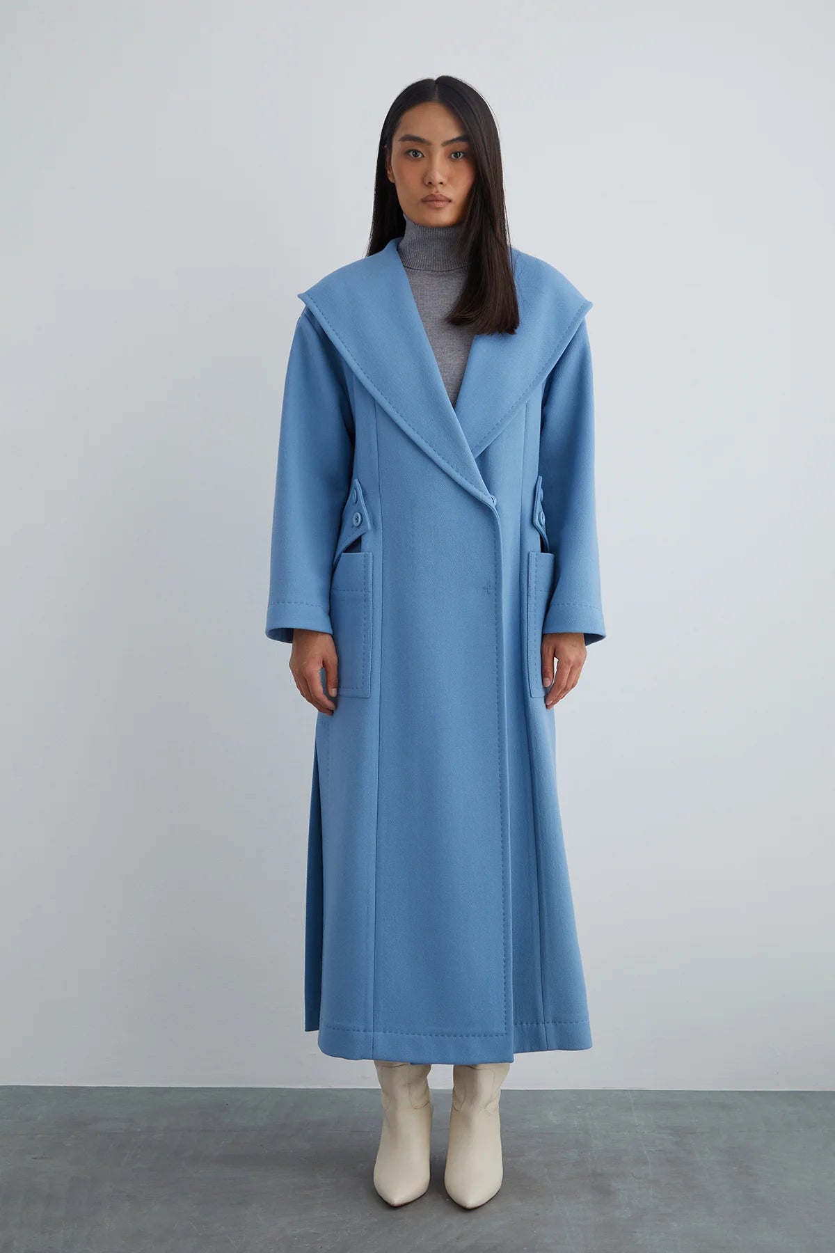 M4I209 COAT معطف