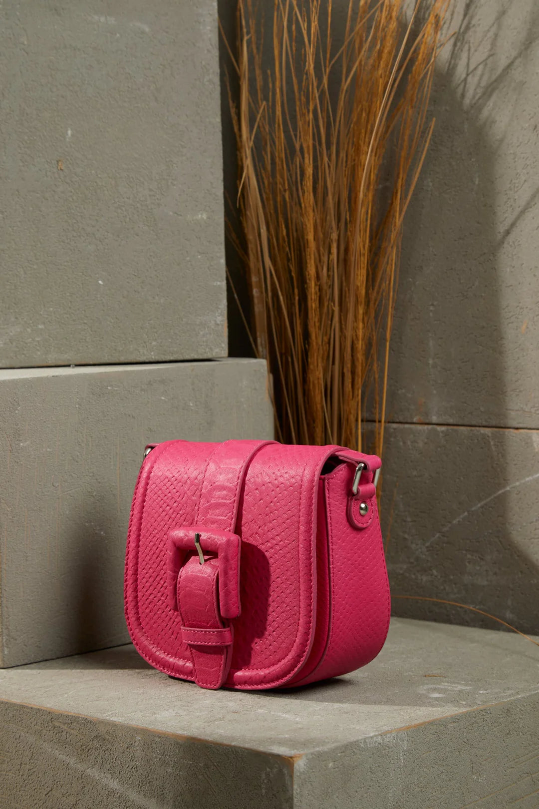 M7I002 BAG حقيبه