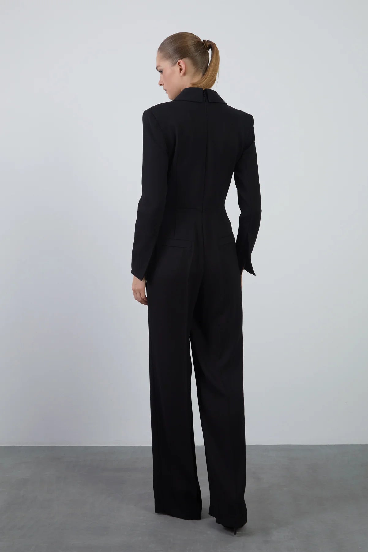 M5I042 JUMPSUIT بدله