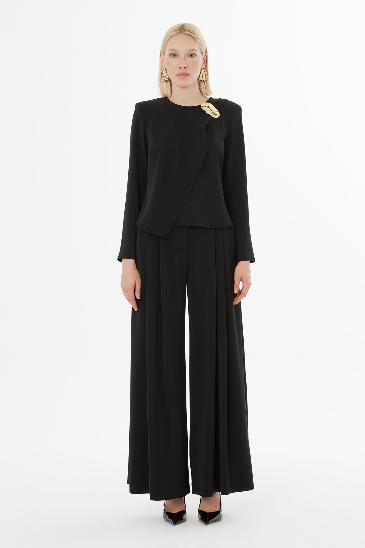 MTKM627 SUIT بدله