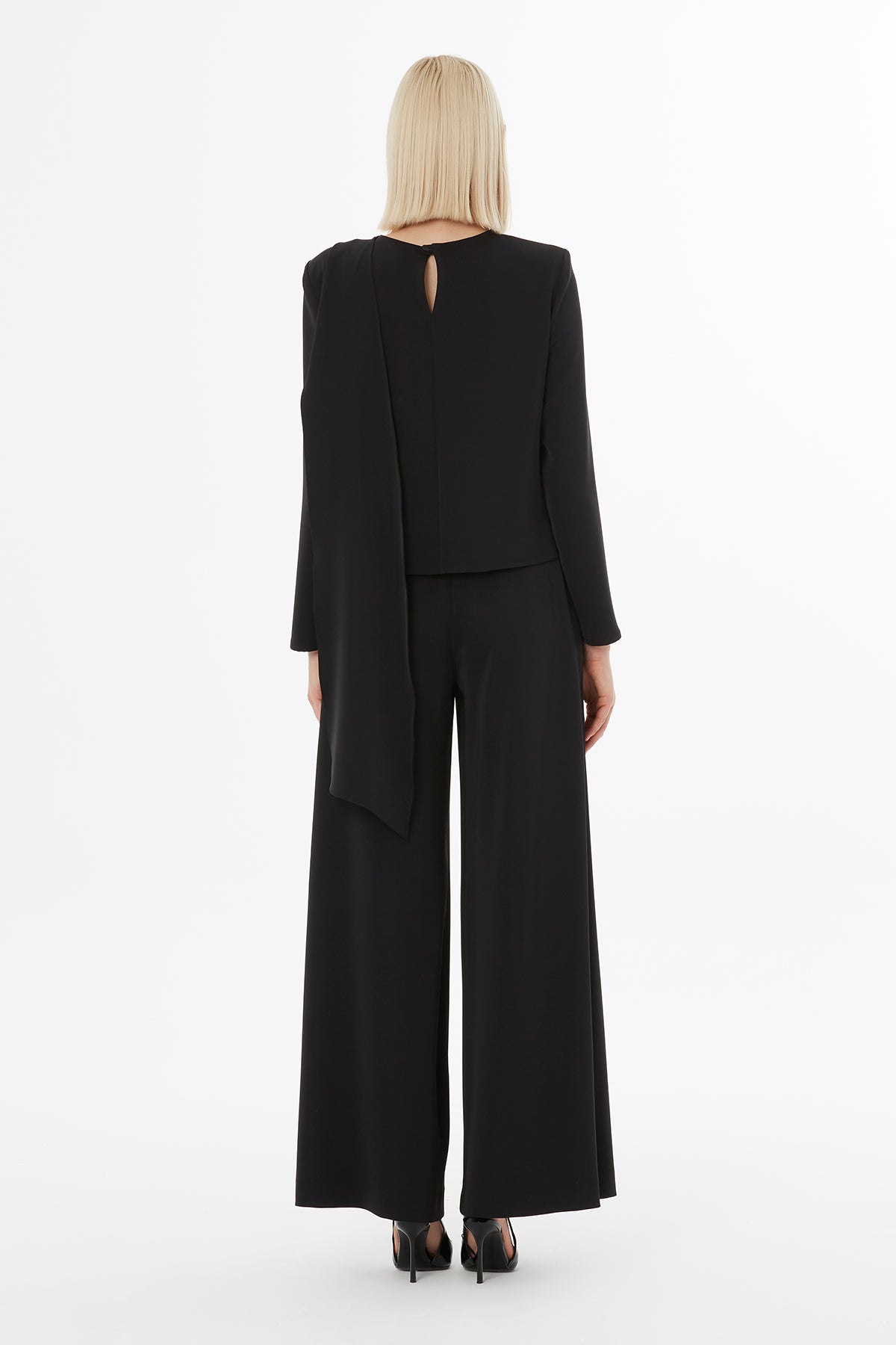 MTKM627 SUIT بدله