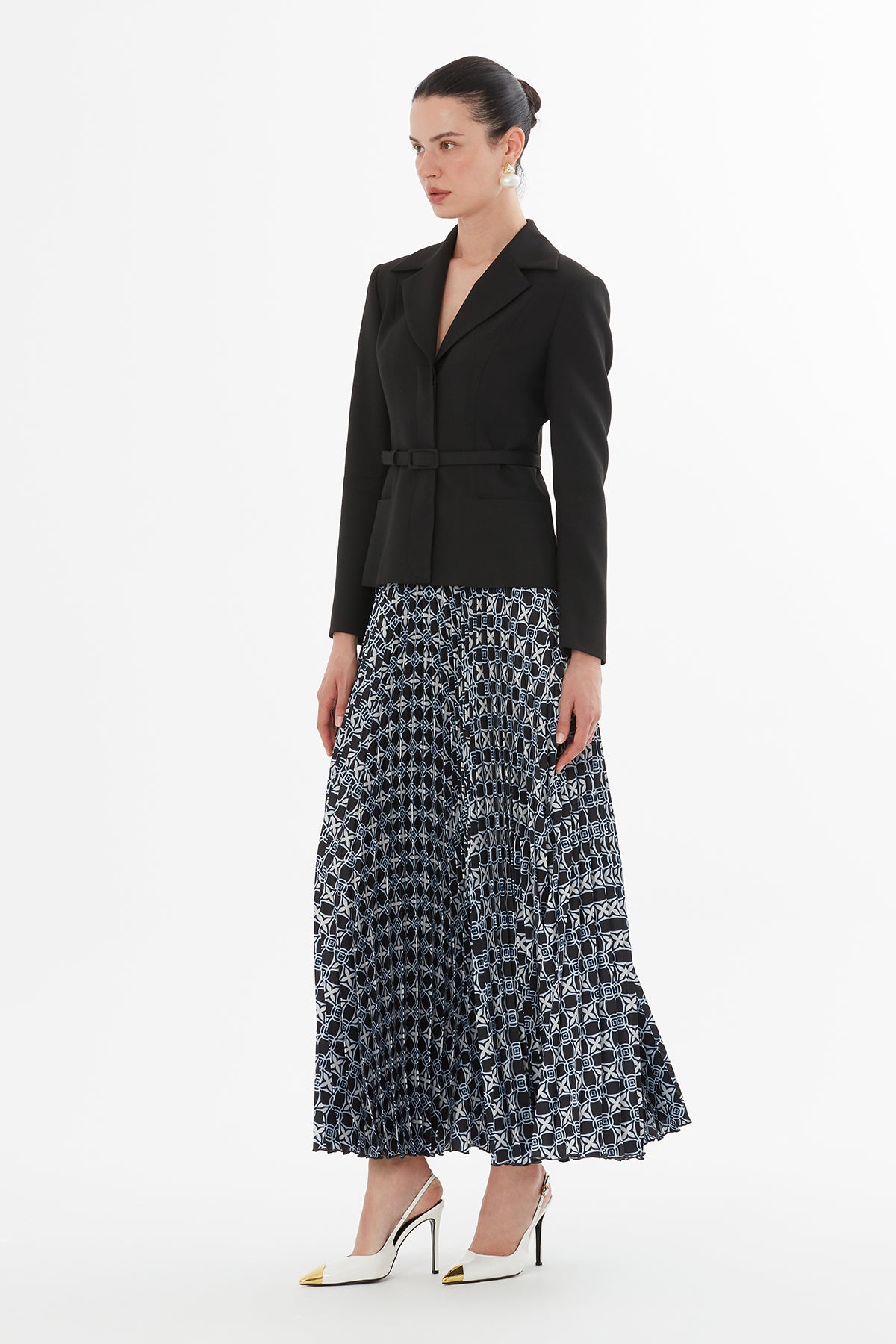MTKM342 SUIT بدله