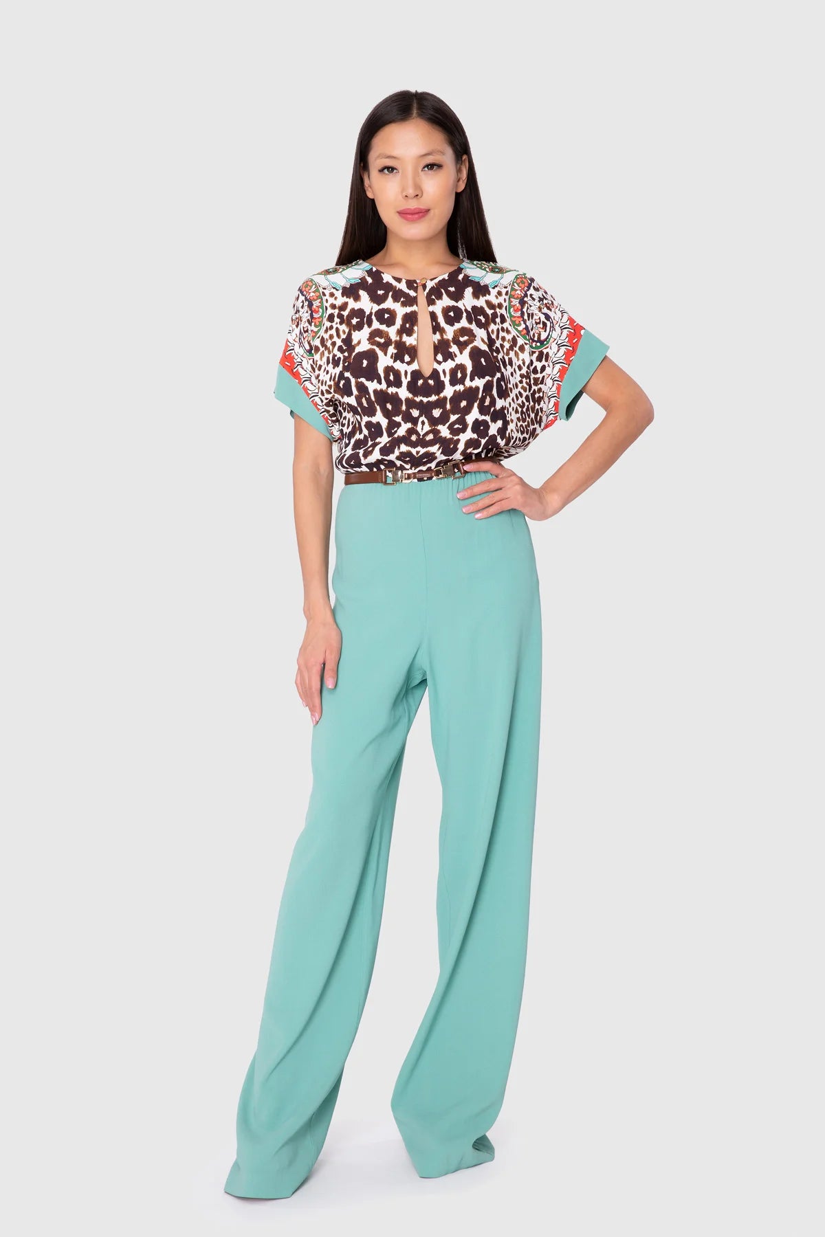 5U063JUMPSUIT بدله