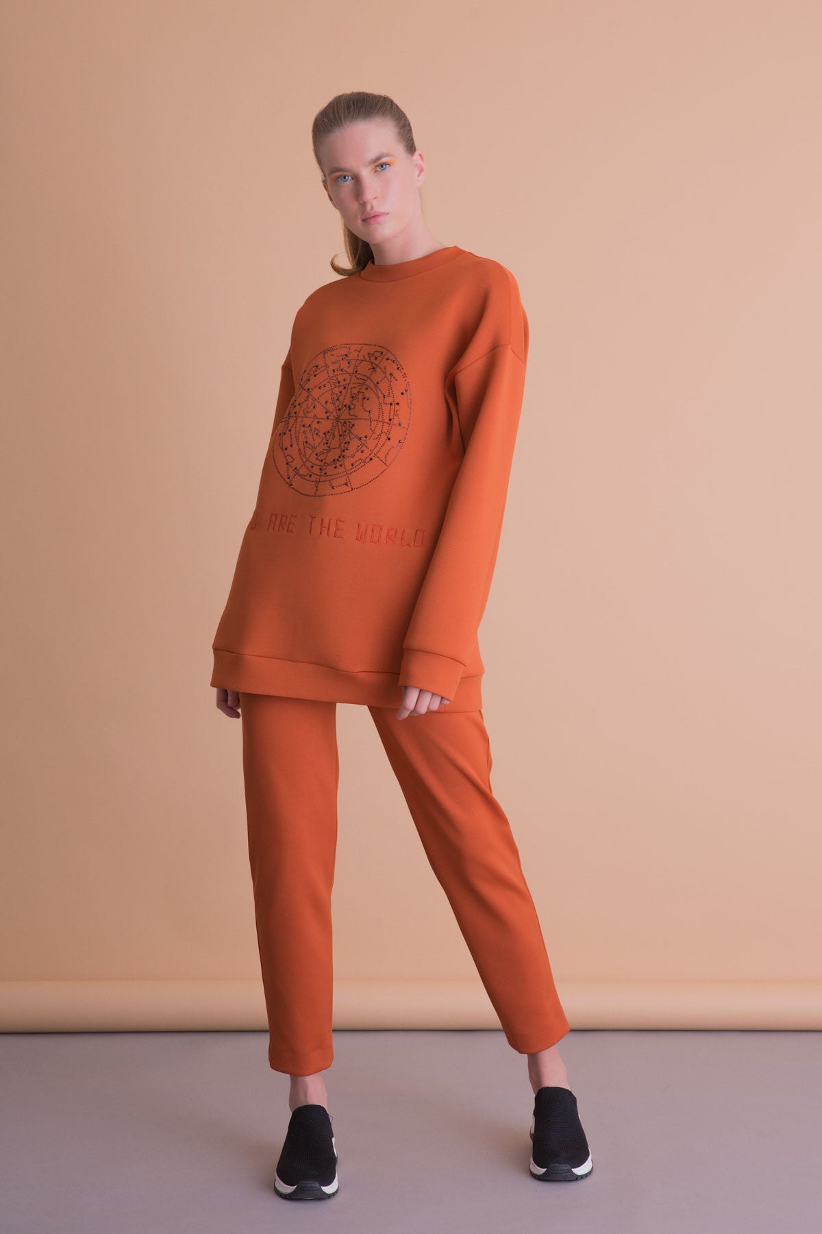 M1A009 TROUSERS بنطلون